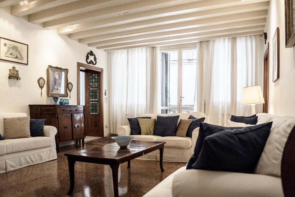 Accademia Terrazza Apartment Venedig