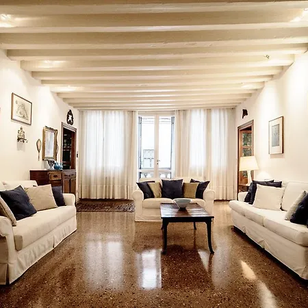 Accademia Terrazza Apartment Venice Exterior photo