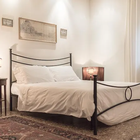 Accademia Terrazza Apartment Venice Exterior photo