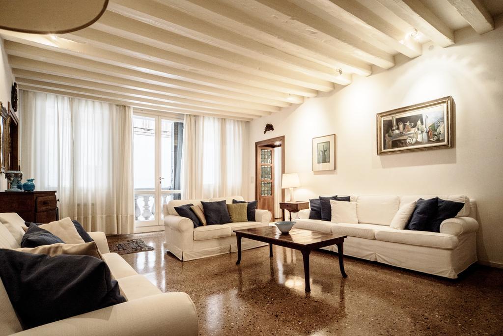 Accademia Terrazza Venise