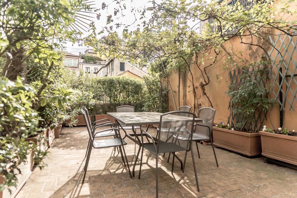 Accademia Terrazza * Venise